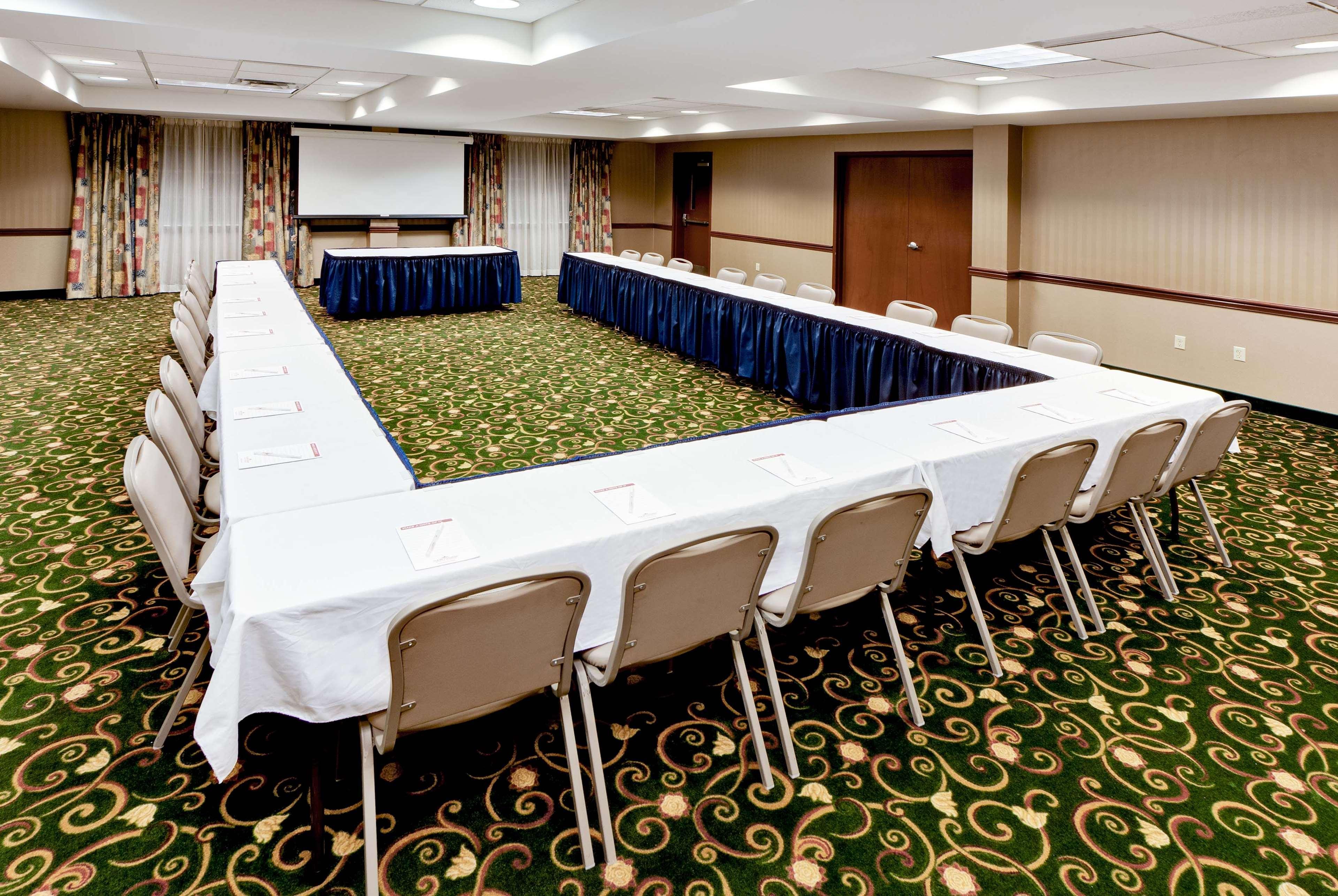 Hawthorn Suites By Wyndham Louisville East Luaran gambar
